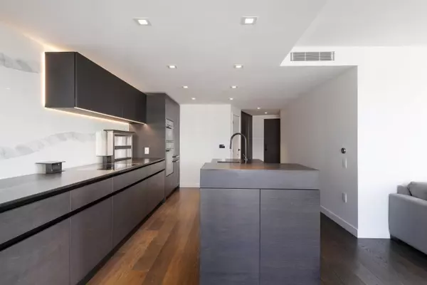 Vancouver, BC V6G 3H7,620 Cardero ST #170X