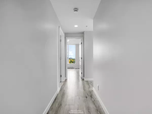 Coquitlam, BC V3B 0N2,3093 Windsor Gate #1503