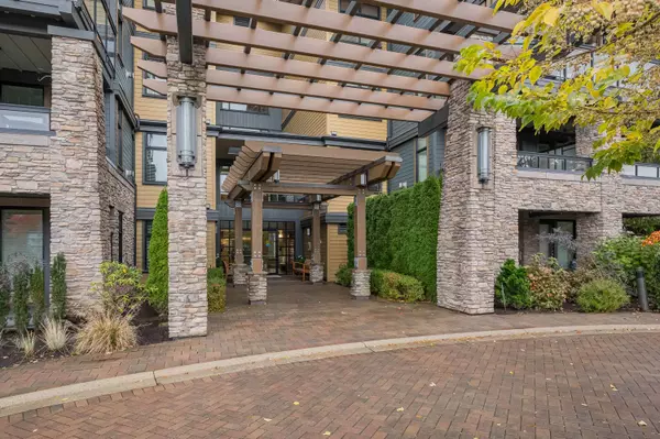 Tsawwassen, BC V4M 0A2,5099 Springs BLVD #101