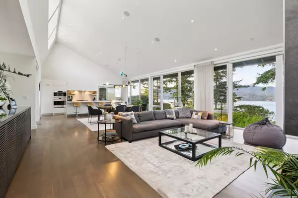 West Vancouver, BC V7W 1Z3,6237 St.Georges CRES