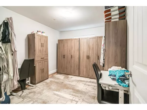 32921 Trenholm AVE Mission, BC V4S 0C7