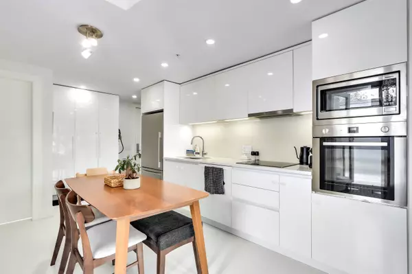 Vancouver, BC V6K 1Y3,2239 W 7th AVE #303