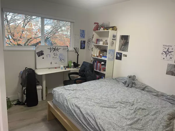 New Westminster, BC V3L 4P8,131 Rickman PL