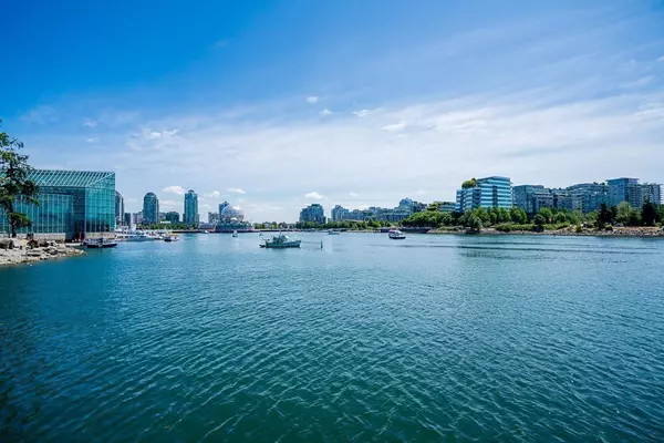 Vancouver, BC V6B 0C3,980 Cooperage WAY #106