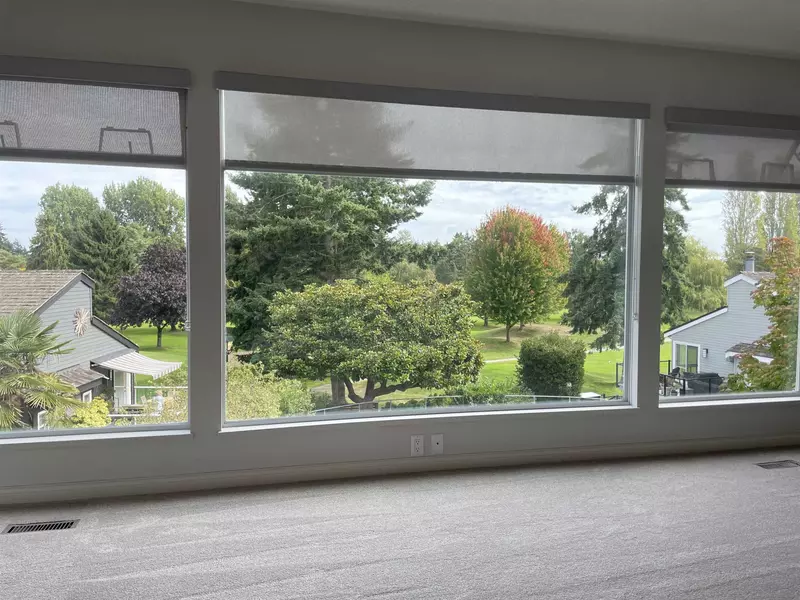 1426 Veiw CRES, Tsawwassen, BC V4M 2K2