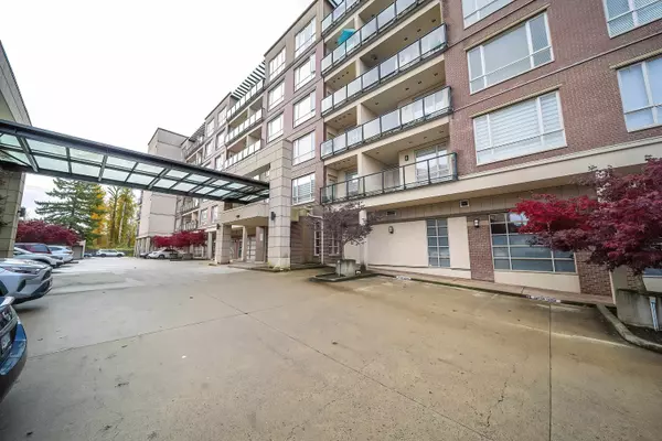 14333 104 AVE #521, Surrey, BC V3T 0E1