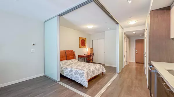 384 E 1st AVE #503 Vancouver, BC V5T 0G5