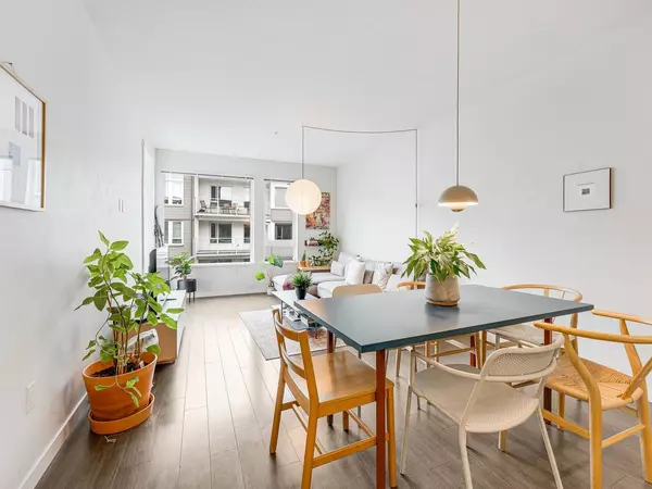 North Vancouver, BC V7M 3G8,255 W 1st ST #412