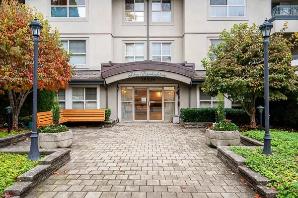 Surrey, BC V4A 1T8,15325 17 AVE #101