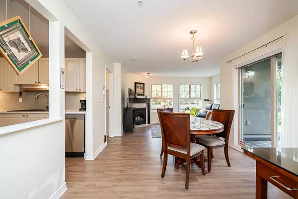 15325 17 AVE #101 Surrey, BC V4A 1T8