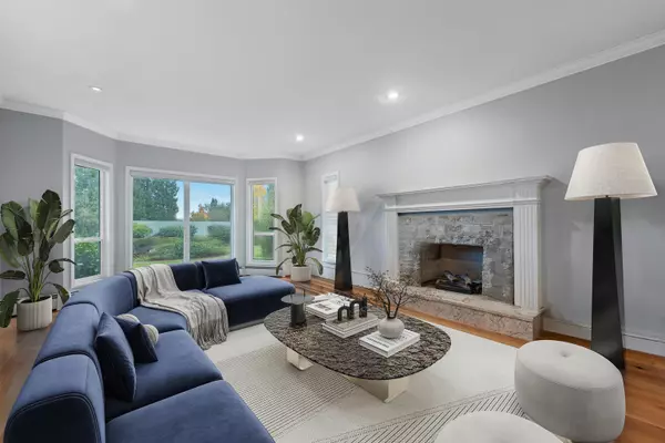 Vancouver, BC V6N 2Y8,4053 W 38th AVE