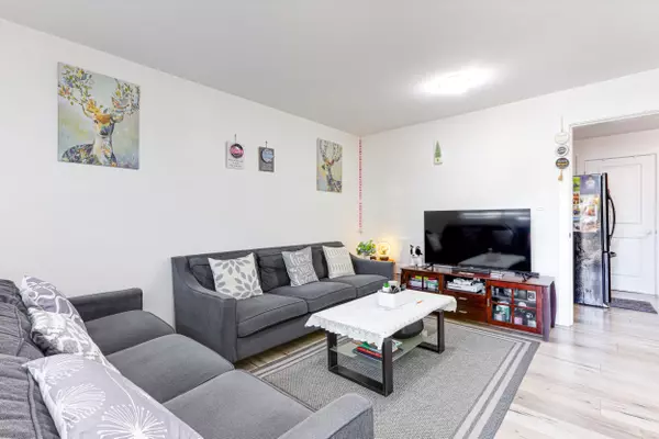 Surrey, BC V4A 1Y5,15720 Aster RD