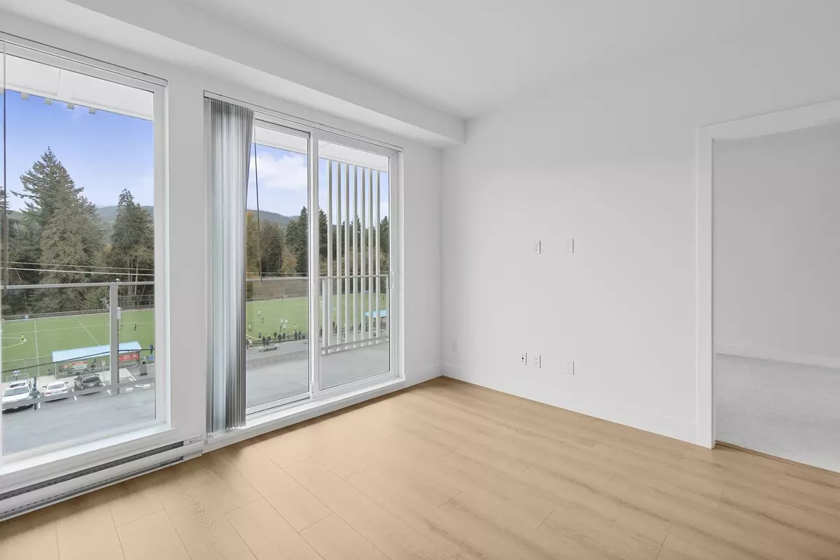 Port Moody, BC V3H 0N9,3075 Murray ST #415