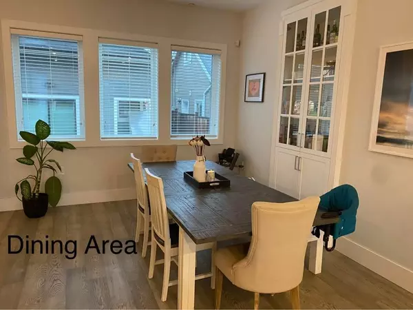 Vancouver, BC V5K 2W1,3345 Parker ST