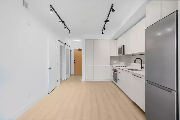 Port Moody, BC V3H 0N9,3075 Murray ST #513