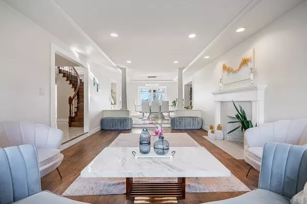 2888 Norbury PL, Coquitlam, BC V3C 5T5