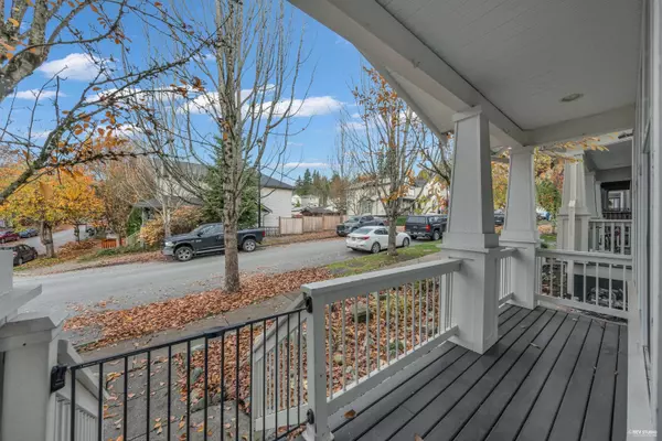 Maple Ridge, BC V2W 1Y2,24342 102b AVE
