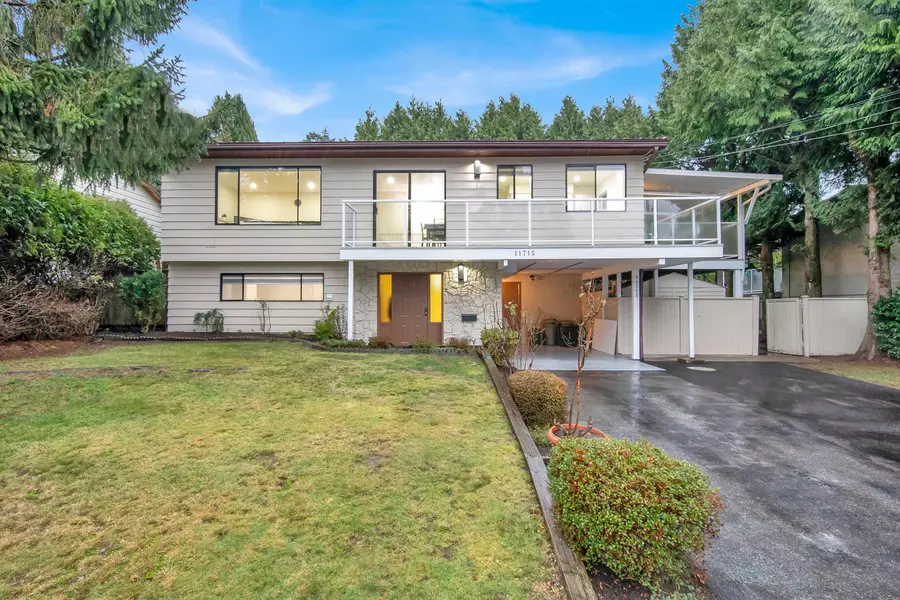 11715 83a AVE, Delta, BC V4C 2J9