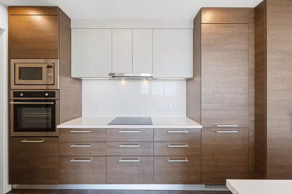 Vancouver, BC V5Y 0H6,285 E 10th AVE #2209