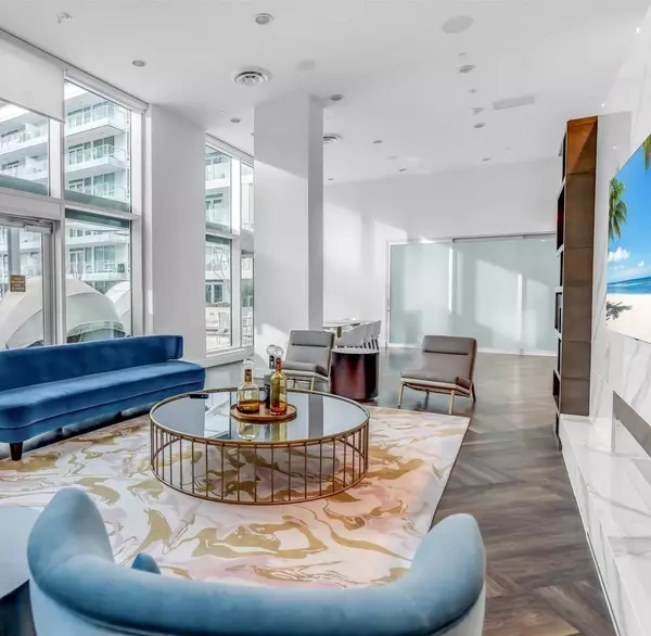 6328 No 3 RD #853 Richmond, BC V6Y 0L6