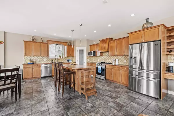 8540 Doerksen DR Mission, BC V2V 7C4