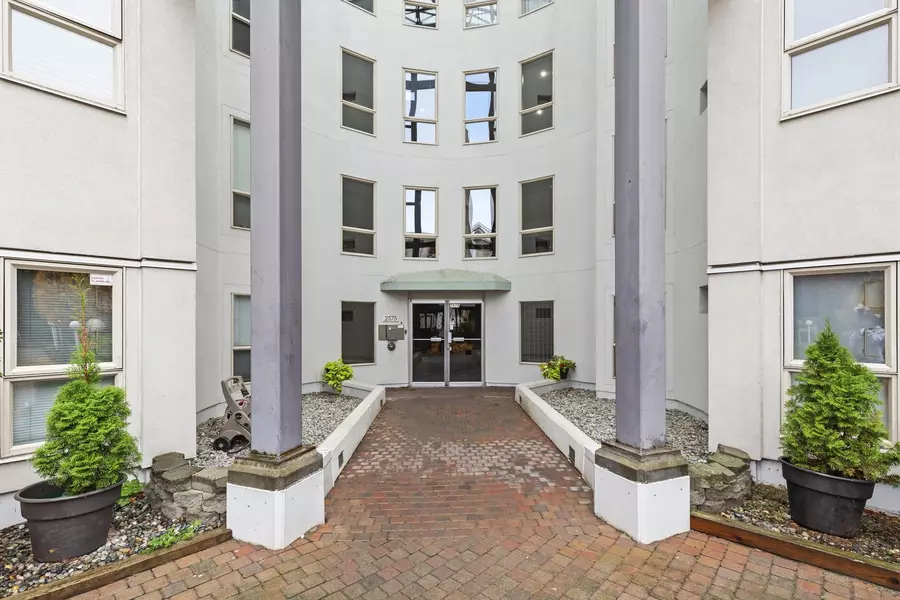 2575 Ware ST #208, Abbotsford, BC V2S 3E2