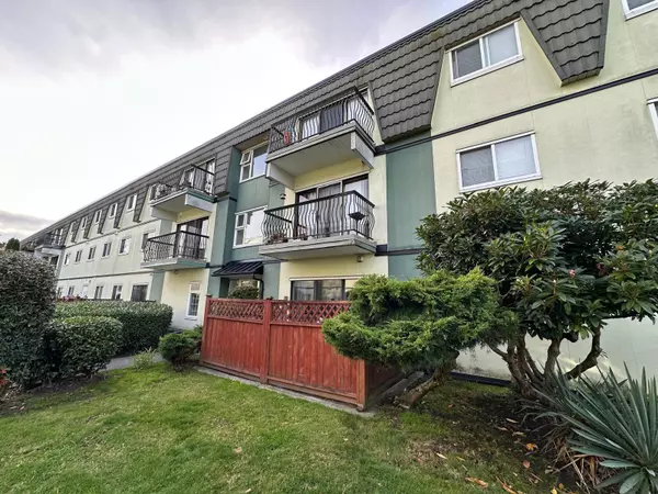 Richmond, BC V7A 2E4,8011 Ryan RD #311