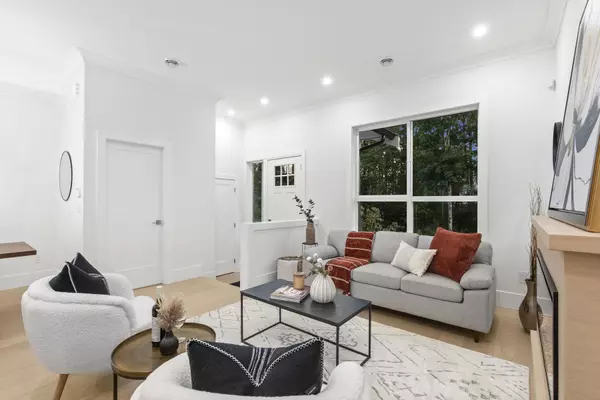 Surrey, BC V3Z 9X5,16621 18 AVE #102