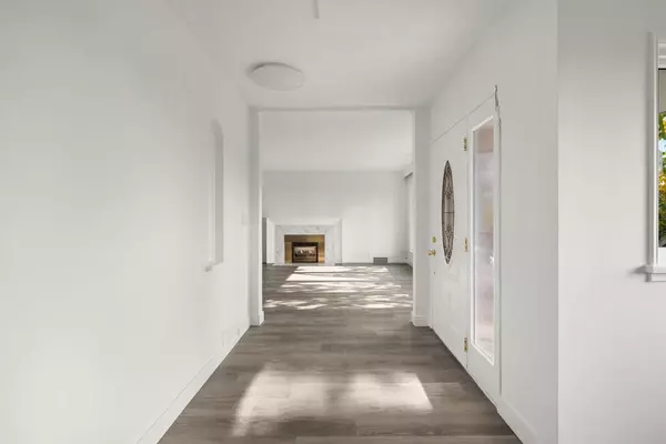 West Vancouver, BC V7T 1R1,1259 Gordon AVE