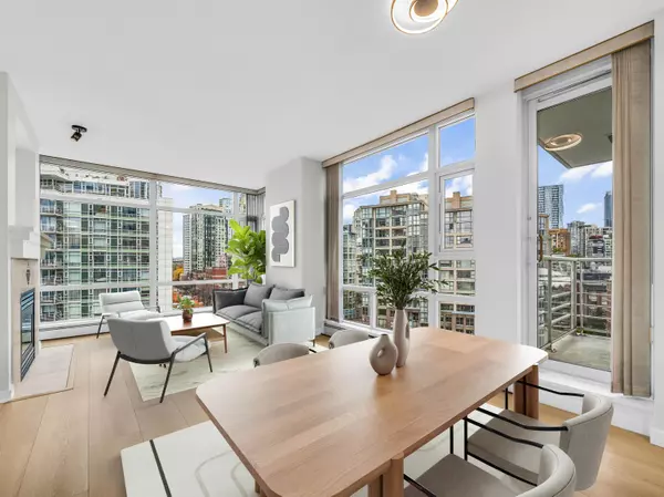 198 Aquarius Mews #1101, Vancouver, BC V6Z 2Y4