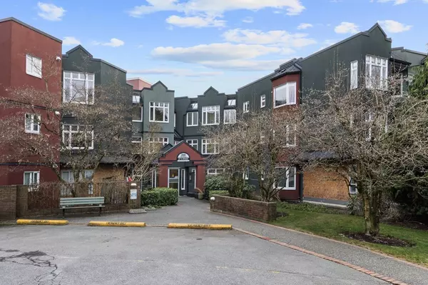 121 W 29th ST #314, North Vancouver, BC V7N 4L6