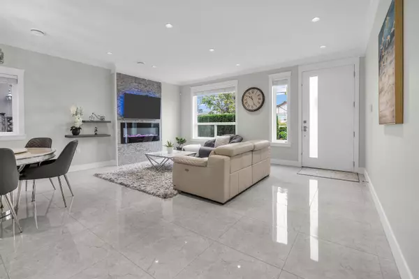 Burnaby, BC V5A 2L8,1584 Blaine AVE