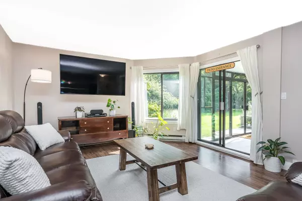 1520 Vidal ST #104, Surrey, BC V4B 3T7