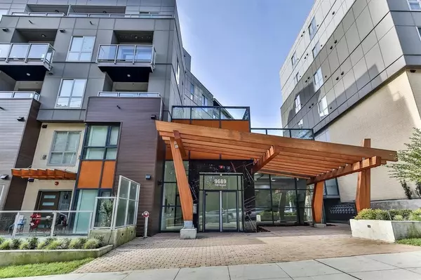 Surrey, BC V3T 0P3,9689 140 ST #109