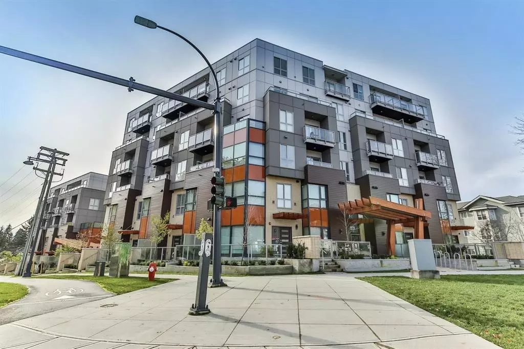 Surrey, BC V3T 0P3,9689 140 ST #109