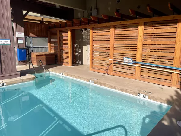 Whistler, BC V8E 1B4,4338 Main ST #302