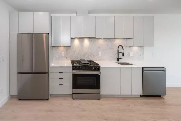 Surrey, BC V3T 0W1,13238 105th AVE #509