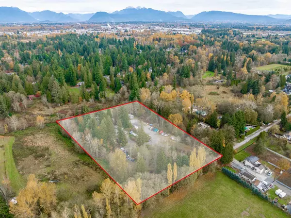 18963 84 AVE, Surrey, BC V4N 6B3