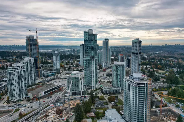 567 Clarke RD #1604, Coquitlam, BC V3J 0K7