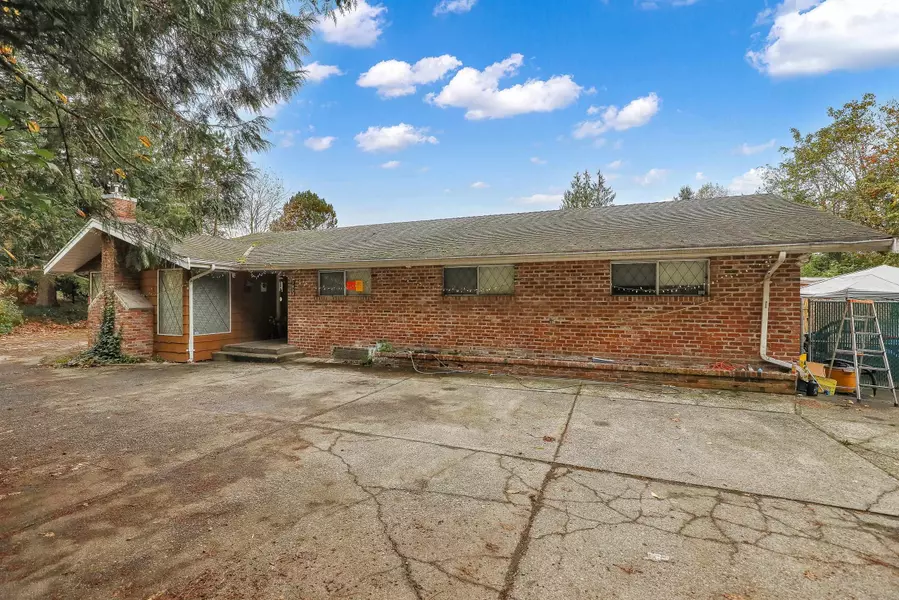 7913 192 ST, Surrey, BC V4N 5S9