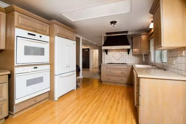 Delta, BC V4K 2T2,4631 Garry ST #A