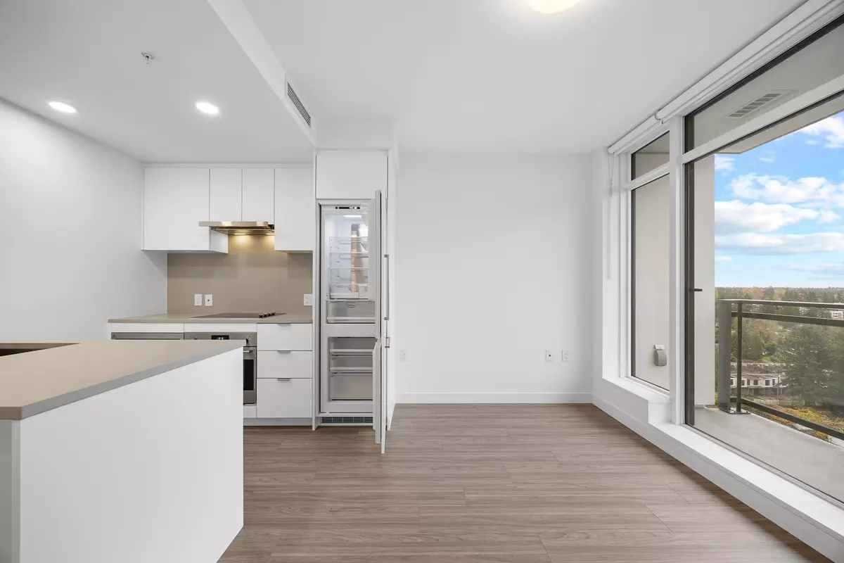 Surrey, BC V3T 0X2,13675 107a AVE #1603