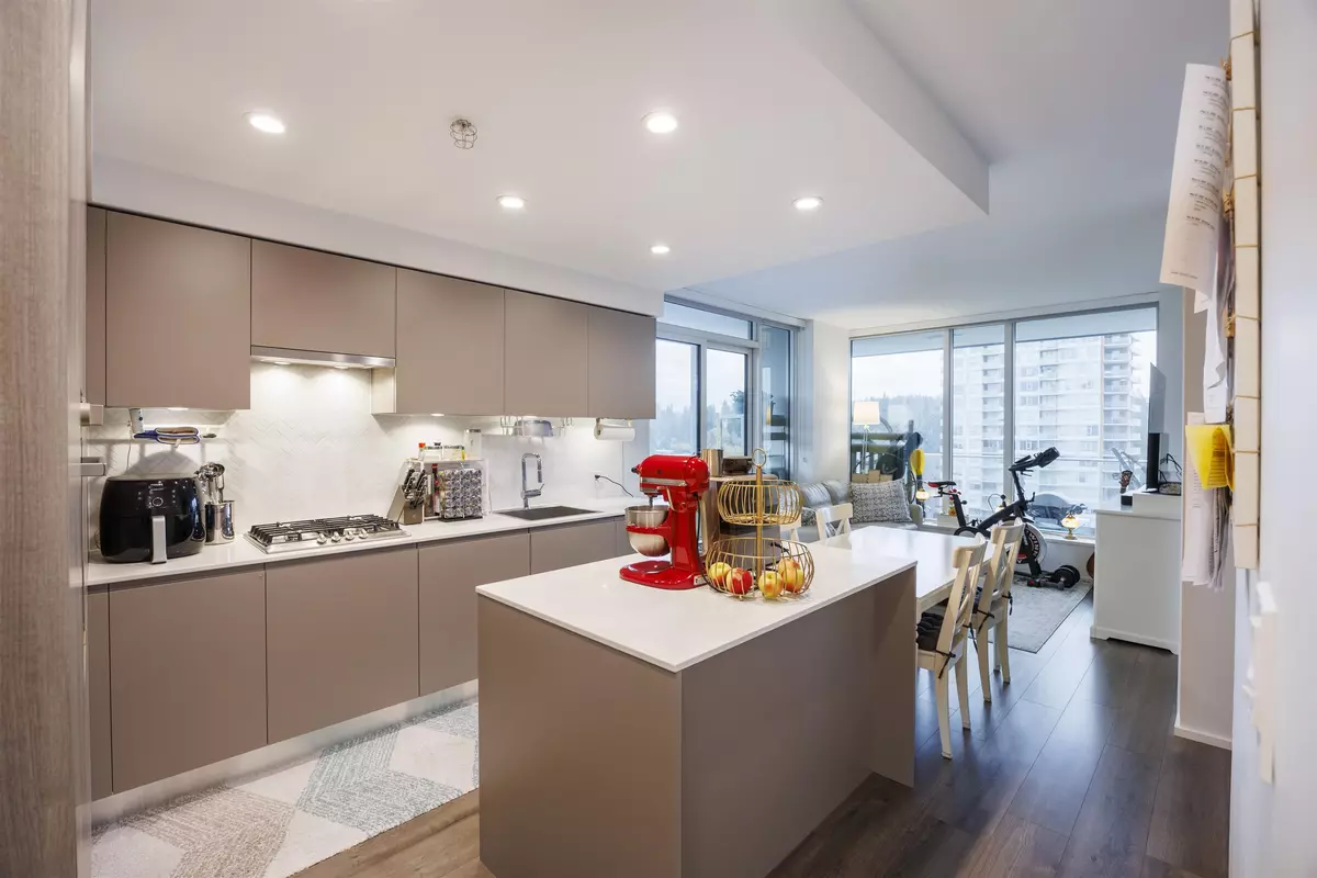 Burnaby, BC V3J 0M1,3809 Evergreen PL #1301