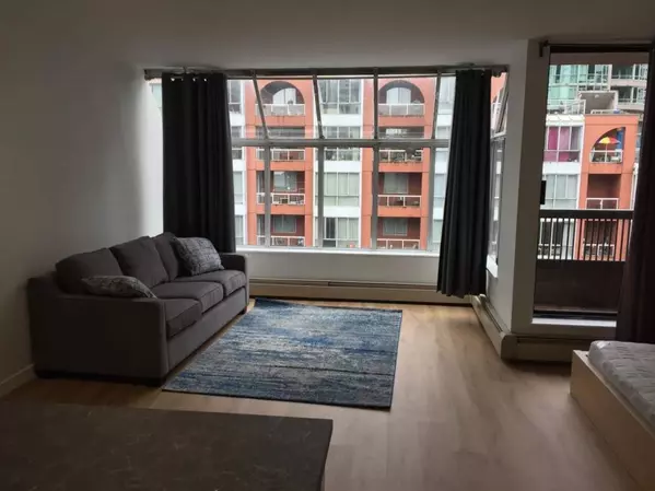 1333 Hornby ST #711, Vancouver, BC V6Z 2C1