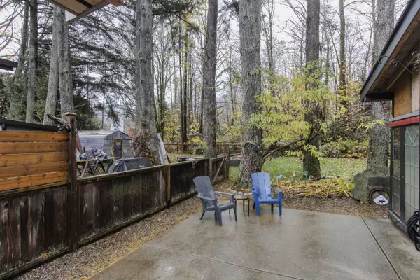 Squamish, BC V8B 0A1,39884 Government RD #15