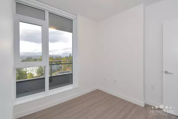 13675 107a AVE #1211 Surrey, BC V3T 0X2