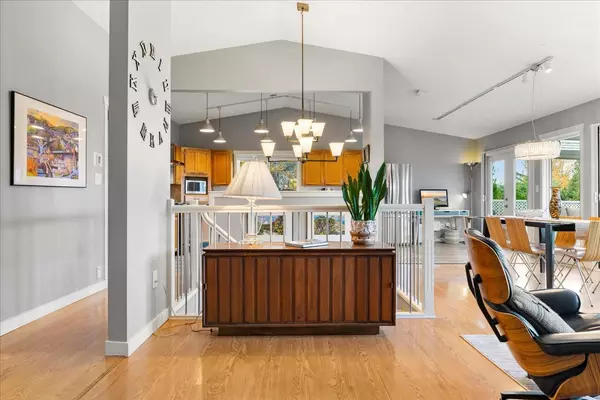 Chilliwack, BC V2R 4W1,46455 Uplands RD