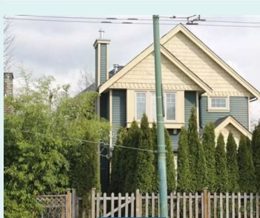 Vancouver, BC V5N 1W4,1943 E Broadway