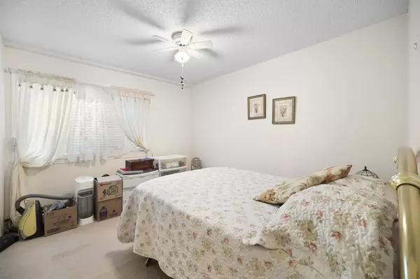 7240 Lindsay RD #116 Richmond, BC V7C 3M6