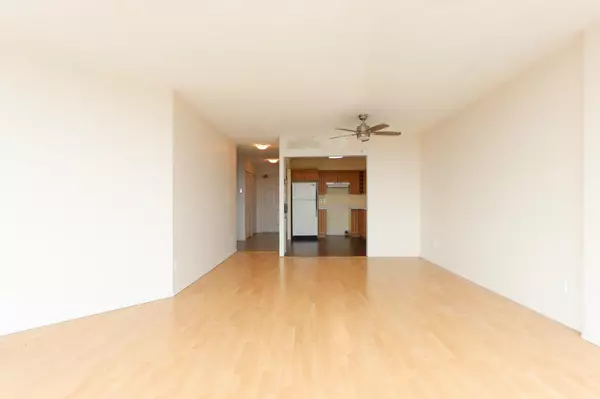 Surrey, BC V3R 0N2,15038 101 AVE #1503